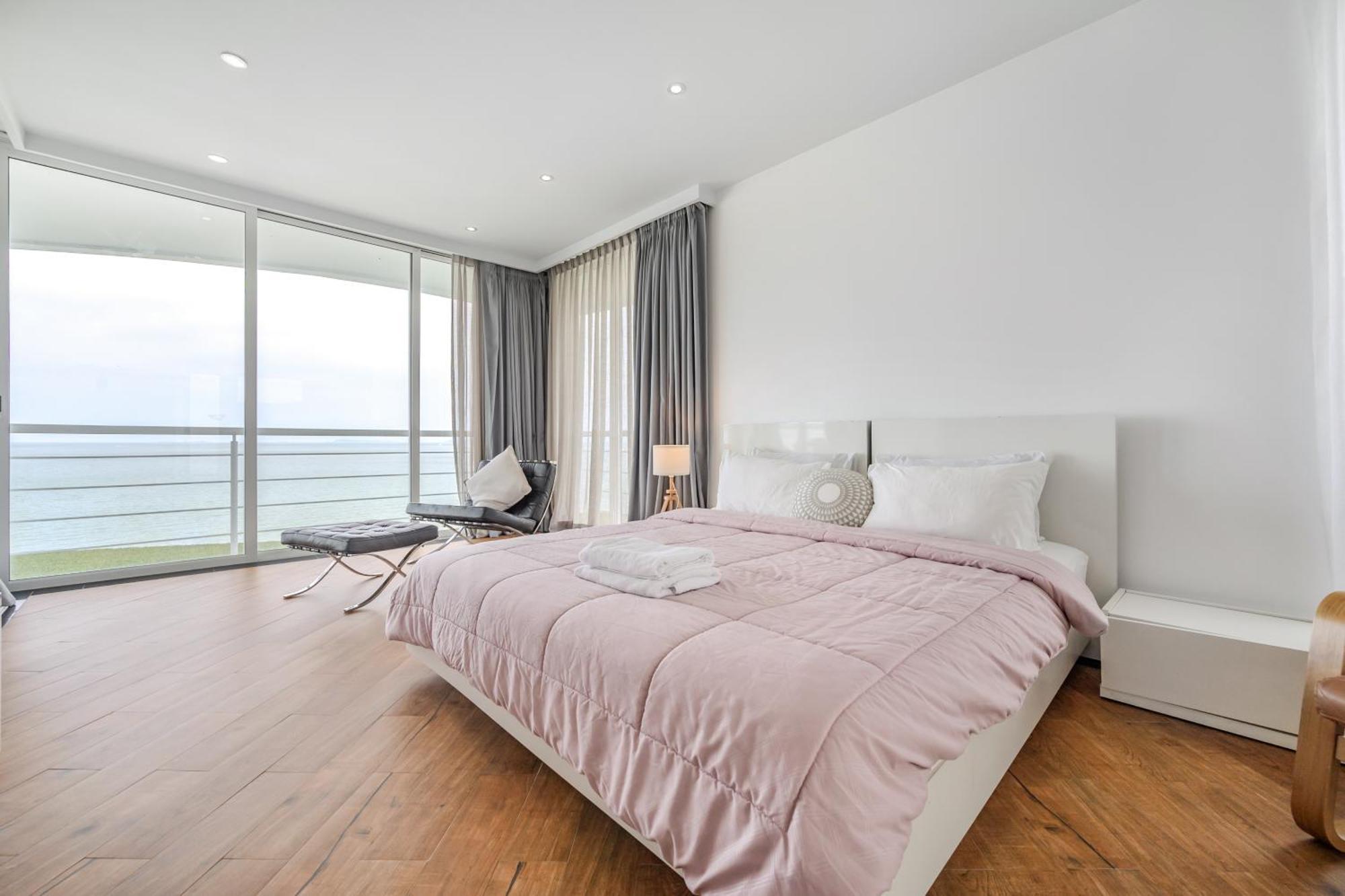 Pure Sunset Beach - Ocean View Room, Pattaya Praia de Jomtien Exterior foto